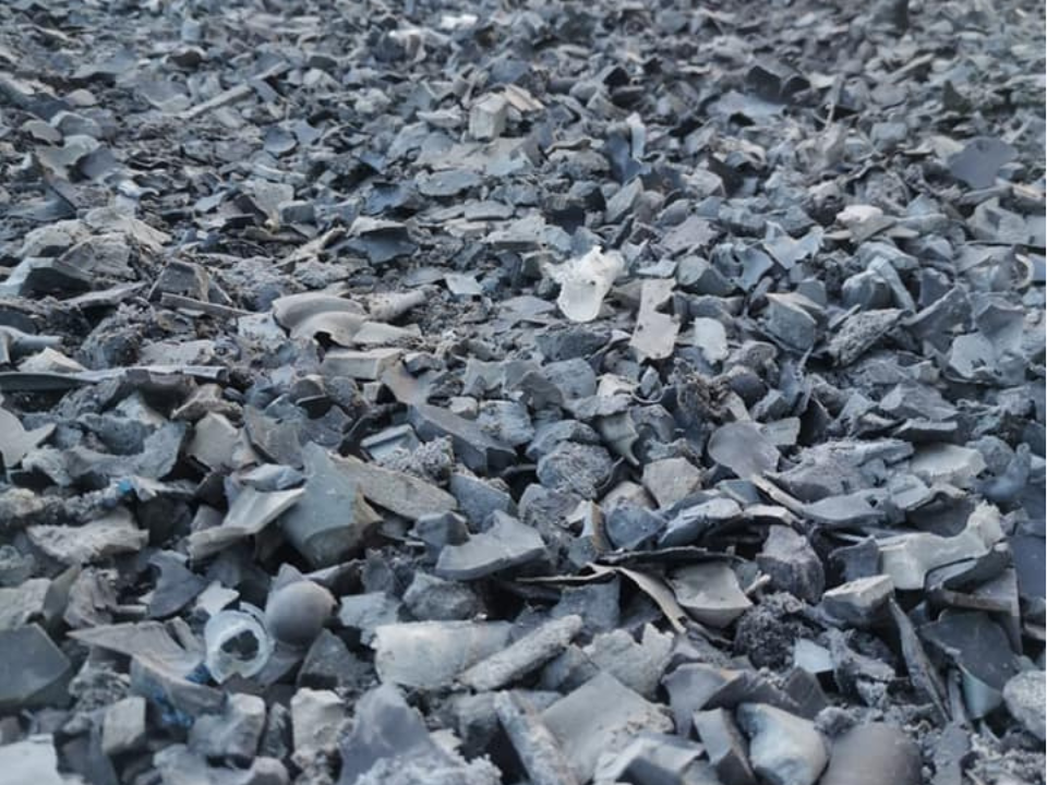 Grey Rubber Chippings for equestrian areas